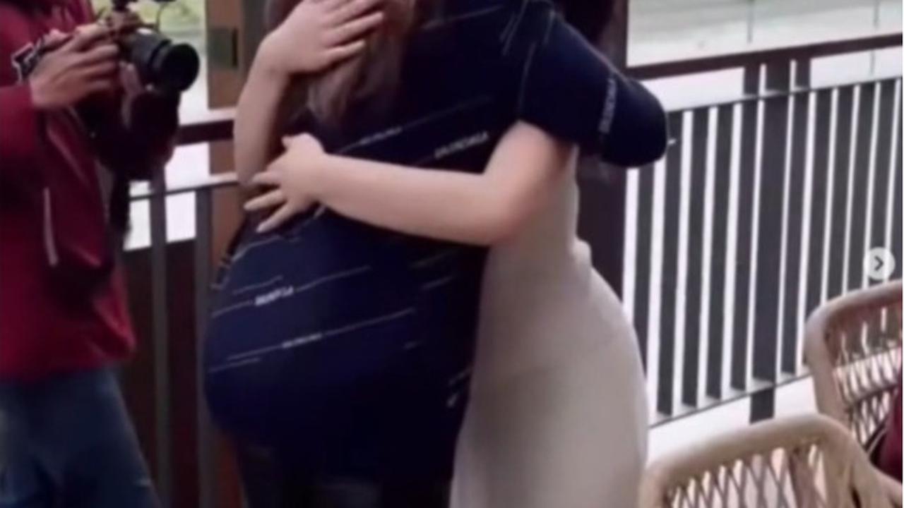Nikita Mirzani bertemu Lolly