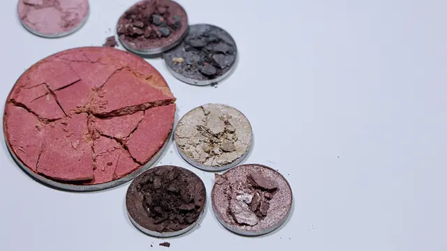 10 Tips Makeup Flawless ala Kiara Leswara, Anti Luntur Meski Pakai Masker