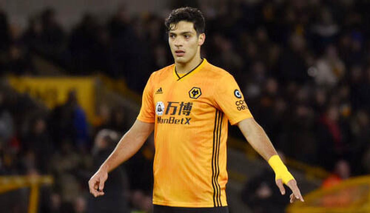 7. Raul Jimenez (Wolverhampton Wanderers) - Pemain asal Meksiko ini turut menyumbang satu gol saat Wolves ditaklukkan Manchester City. Tambahan gol tersebut membuatnya kini telah mencetak dua gol. (AP Photo/Rui Vieira)