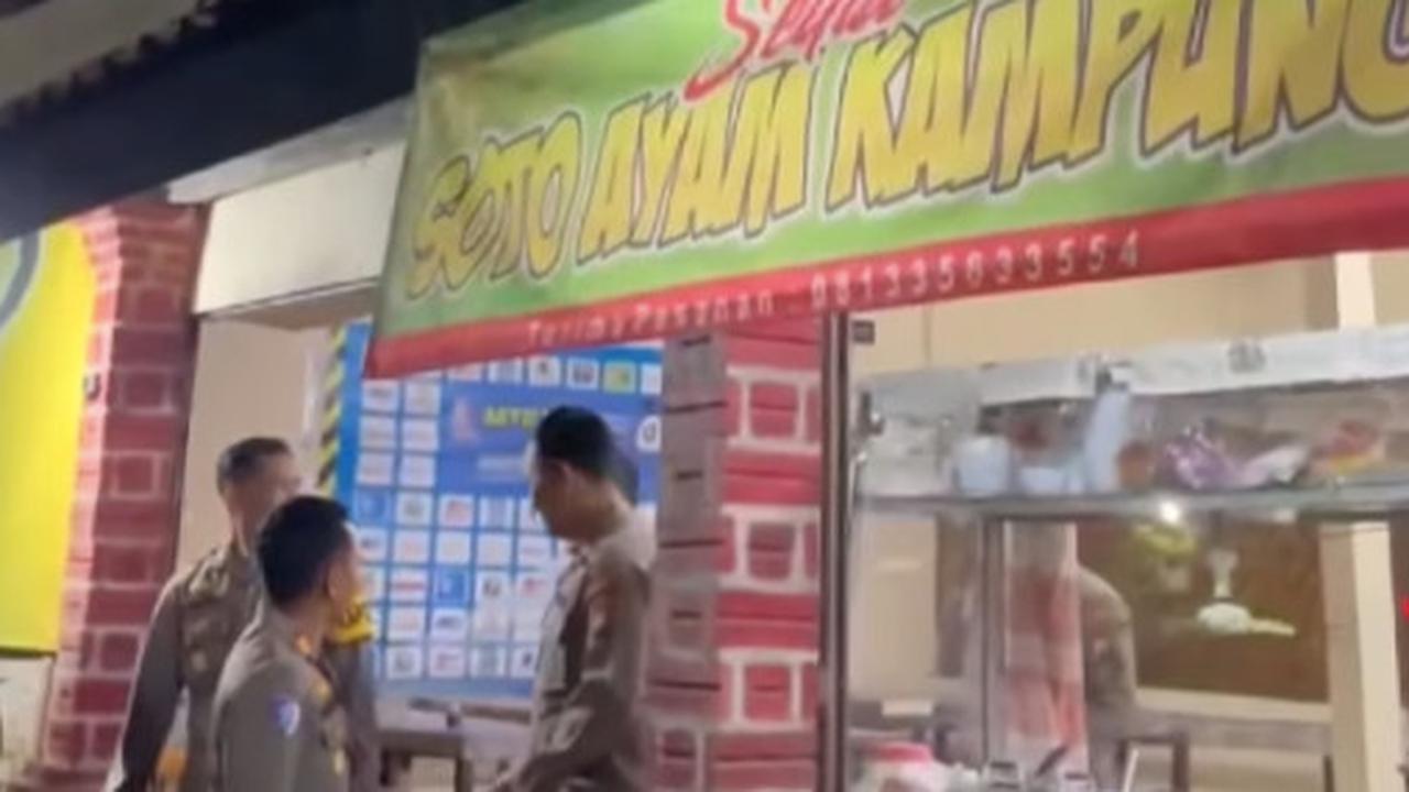 Momen Rumah Makan Favorit SBY Ramai 'Digeruduk' Polisi, Menunya Bikin Salfok