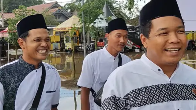 Jemaah Gus Iqdam (SS: YT ST Pusat TV)