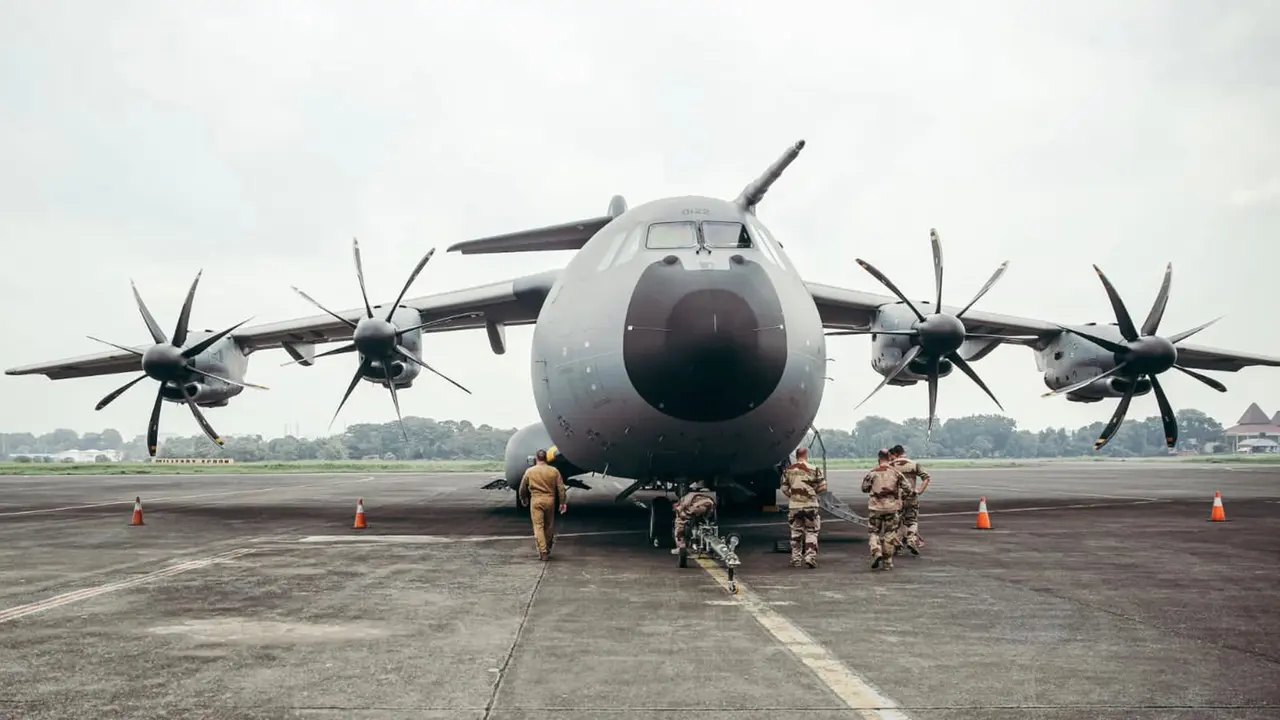 Pesawat angkut A-400M milik Angkatan Udara Prancis (FASF) pada kegiatan VVIP Joyflight di Lanud Halim Perdanakusuma. (Foto: Tim Media Prabowo Subianto)