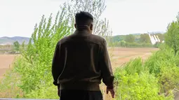 Laporan tersebut muncul sehari setelah militer Korea Selatan dan Jepang mendeteksi Korea Utara menembakkan rudal balistik jarak pendek dari wilayah dekat ibu kotanya, Pyongyang, ke arah laut timur. (STR / KCNA VIA KNS / AFP)