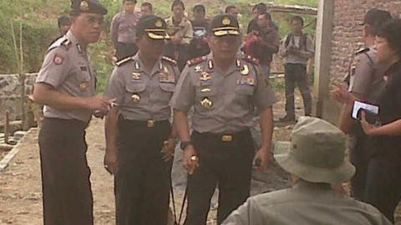 Keluarga tersangka bom Semarang tak mampu sewa pengacara