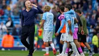 Pelatih kepala Manchester City, Enzo Maresca, menyapa para pendukung setelah pertandingan Liga Inggris antara Manchester City dan Coventry City di Manchester, Inggris, Sabtu, 5 September 2026. (Foto AP/Dave Thompson)
