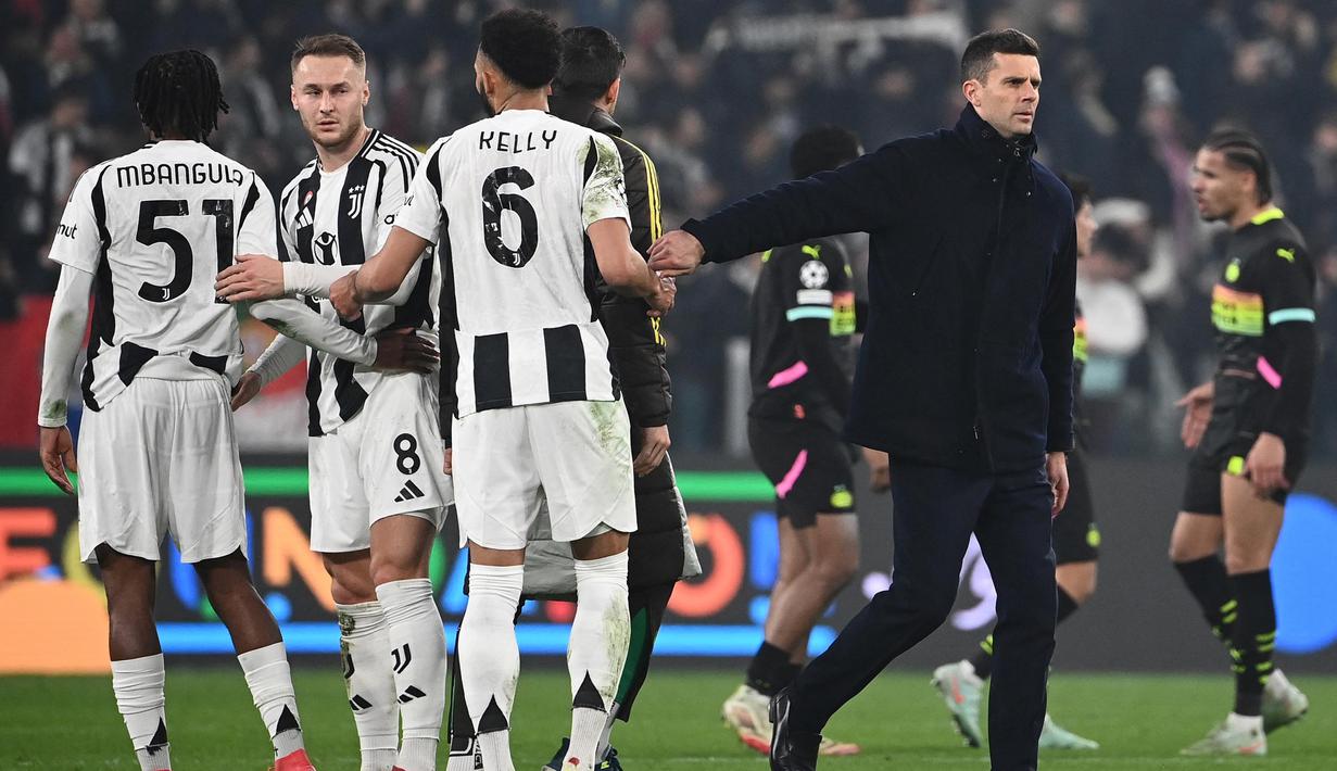 Tim racikan pelatih Thiago Motta berhasil mengamankan kemenangan penting untuk laga leg kedua mendatang. (Isabella BONOTTO/AFP)