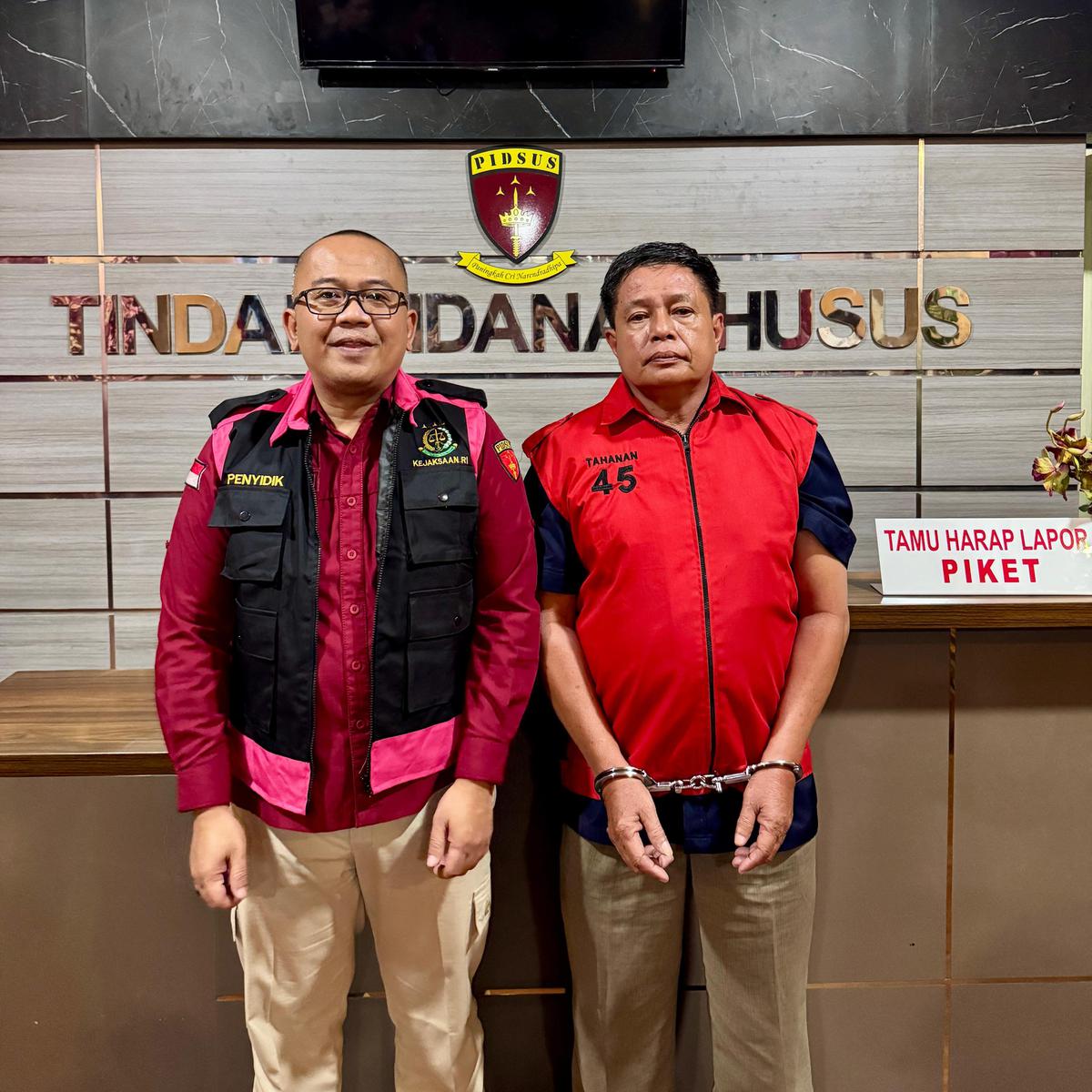 Kejati Jatim Jebloskan ke Penjara Dua Koruptor Pengadaan Tanah Kampus Politeknik