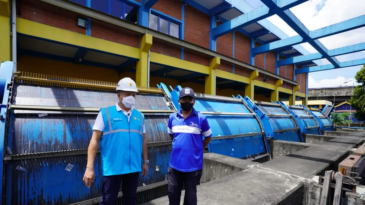 PLN melakukan inspeksi pada rumah Rumah Pompa Cideng yang berlokasi di Cideng, Gambir, Jakarta Pusat. (Dok PLN)