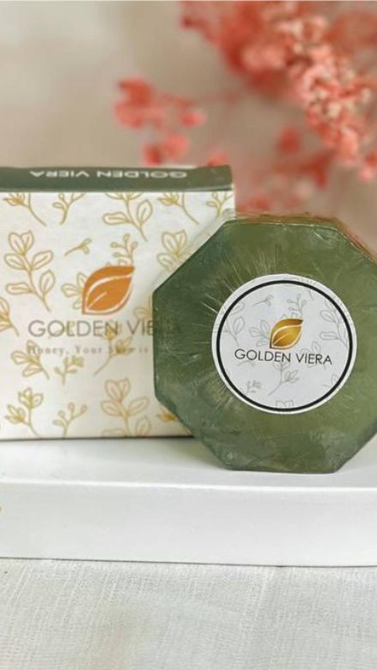 4. Golden Viera Soap Bar Sabun Mandi Batang Transparan<br>