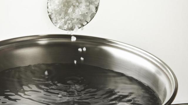 [Bintang] Ramuan Alami untuk Sembuhkan Sariawan