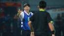 <p>Pelatih&nbsp;Timnas Indonesia U-19,&nbsp;Shin Tae-yong&nbsp;Melakukan protes terhadap hakim garis dalam pertandingan babak penyisihan Grup A&nbsp;Piala AFF U-19 antara Timnas Indonesia U-19 melawan Timnas Thailand U-19 yang berlangsung di Stadion Patriot Candrabhaga, Bekasi, Rabu (6/7/2022). (Bola.com/Bagaskara Lazuardi)</p>