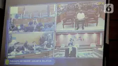 Layar memperlihatkan suasana sidang lanjutan terdakwa kasus pembunuhan Brigadir Yosua Hutabarat atau Brigadir J, Ferdy Sambo dan Putri Candrawathi di PN Jakarta Selatan, Jakarta, Selasa (22/11/2022). Pada sidang kali ini, Putri Candrawathi mengikuti persidangan secara virtual lantaran terpapar virus corona Covid-19.  (Liputan6.com/Faizal Fanani)