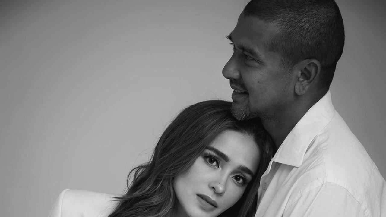 Yasmine Wildblood dan Abi Yapto. (Foto: babyaxioo dari Instagram @yaswildblood)