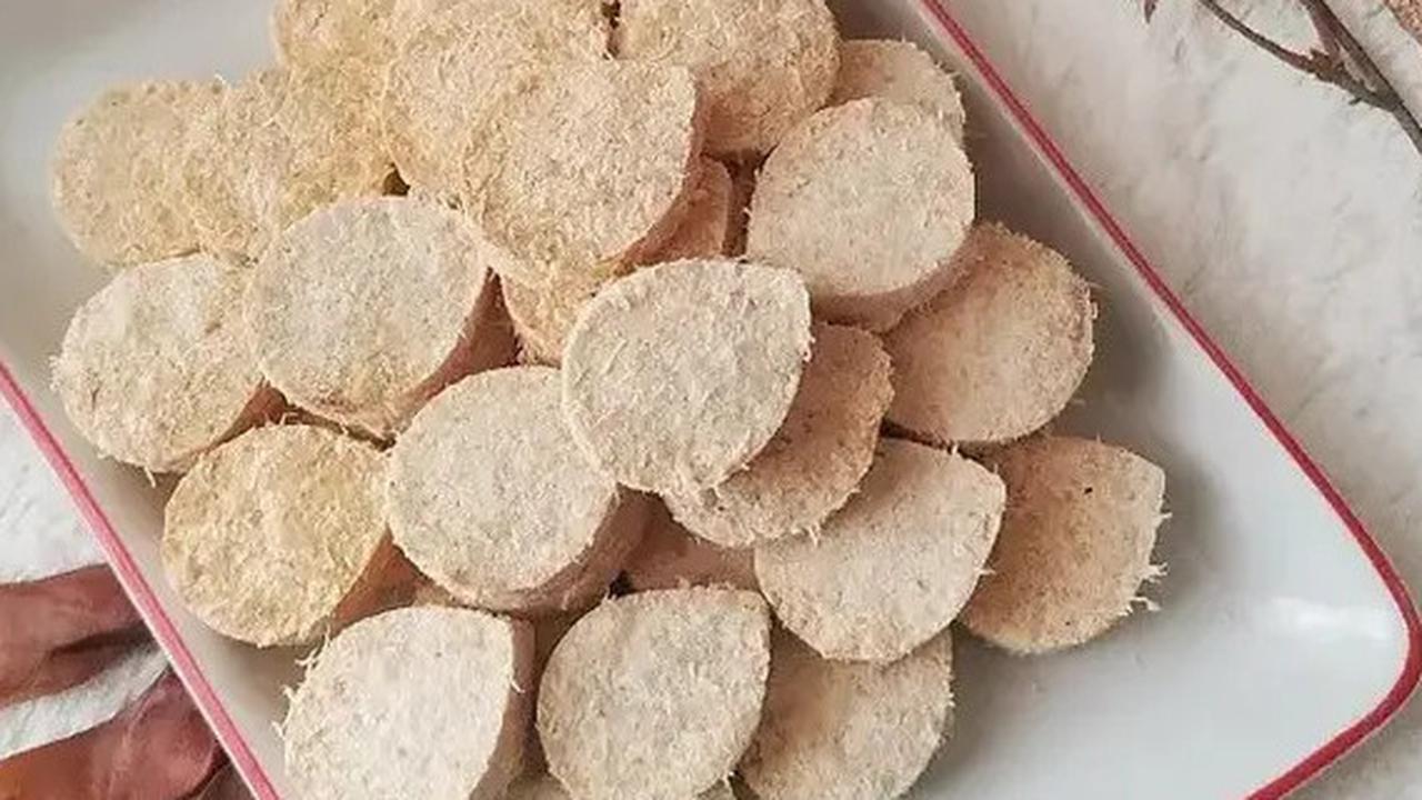 Resep Tradisional Sagon Kelapa Cemilan Favorit Sepanjang Masa
