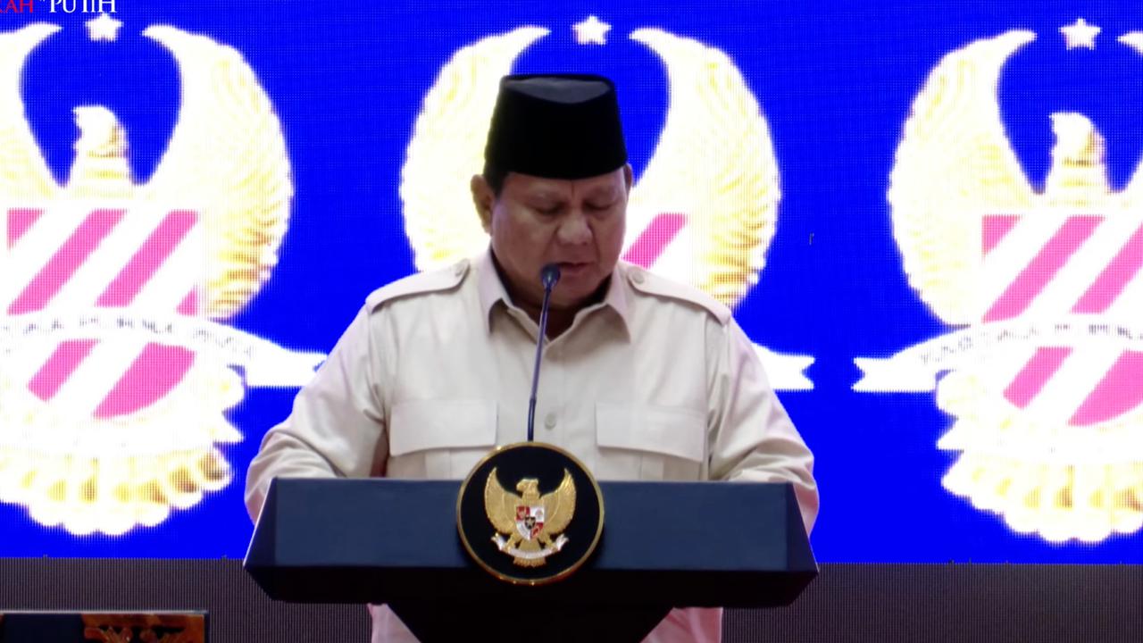 VIDEO: Prabowo Bongkar 'Silat' Mentan Amran Kumpulkan Uang Program "Sekarang Kita Aman Karena ..."