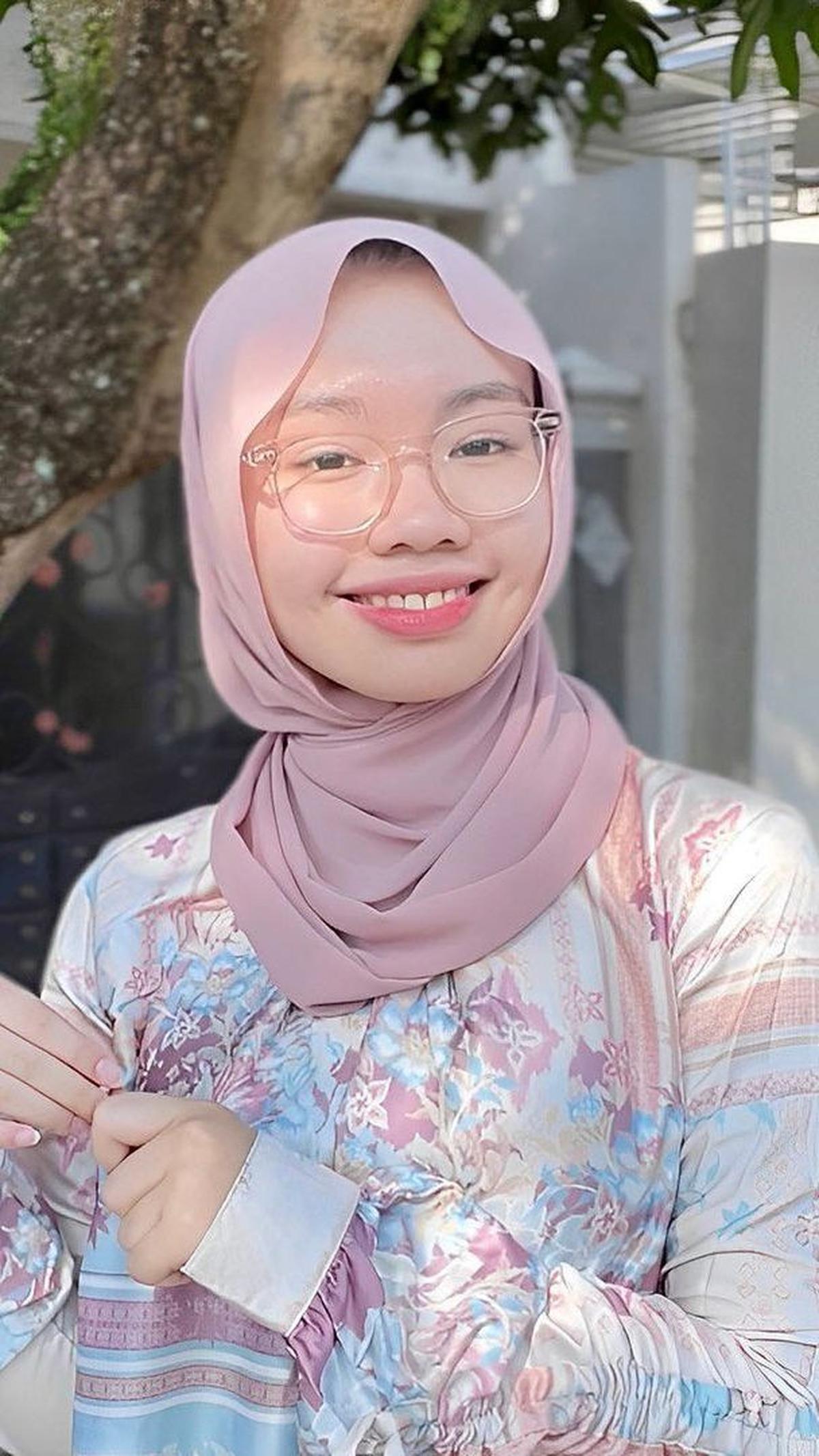 <b>Kacamata Frame Transparant, Model Simple Cocok untuk Gaya Santai</b>