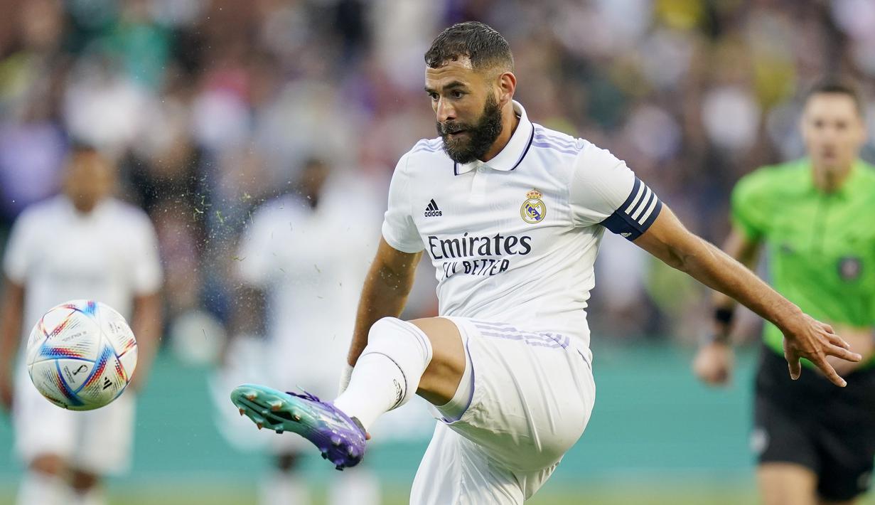 Dua gol Real Madrid disumbangkan oleh Karim Benzema dan Eden Hazard. (AP/Godofredo A. Vásquez)