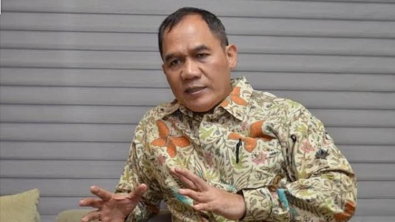 Bambang Haryo Soekartono