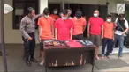 Sebanyak tujuh orang pencuri kendaraan bermotor mengaku sebagai anggota kepolisian dan BNN demi merampas kendaraan milik warga.