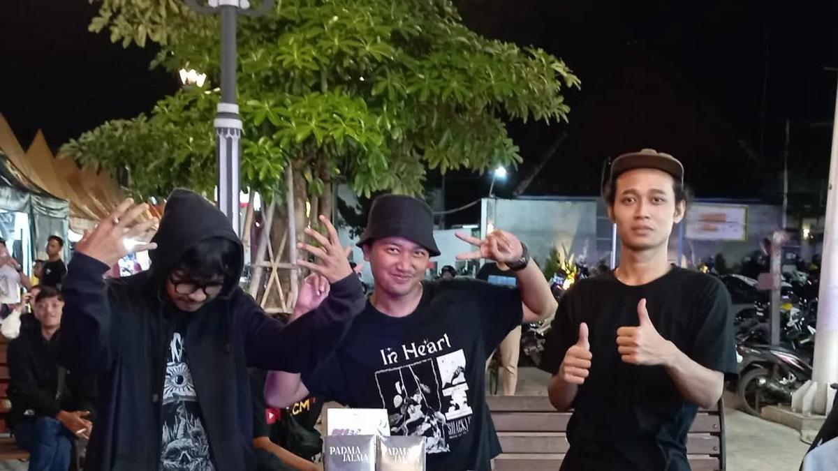 8 Trik Sukses Jualan Koleksi Kaset Musik di Tengah Persaingan, Cocok Buat Pemula