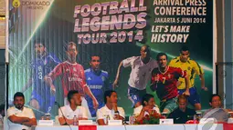 Kali ini mereka hadir dalam laga bertajuk "Domikado Present Football Legend Tour 2014". Hotel Shangri-La, Jakarta Sabtu (7/6/2014) (Liputan6.com/Miftahul Hayat).