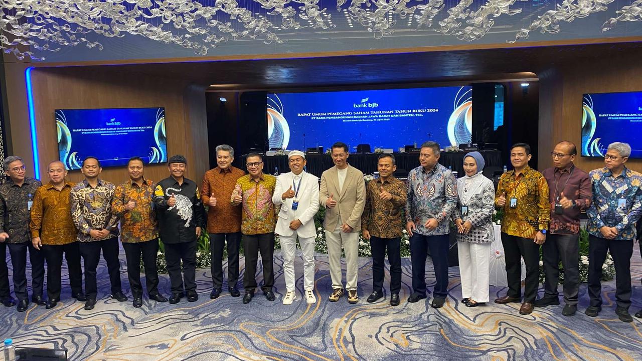 Gubernur Jawa Barat Dedi Mulyadi rombak total pejabat Bank BJB