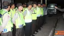 Citizen6, Kendal: Petugas Polsek Weleri, Sabtu (11/6), melakukan operasi penertiban guna menyikapi adanya keluhan pedagang tentang preman yang pura-pura menjadi tukang parkir dan meminta sejumlah uang. (Pengirim: Aryo Widiyanto)
