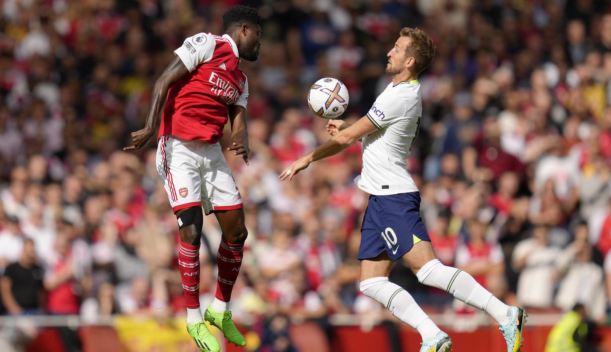 Usai unggul satu gol, Arsenal bermain sangat tenang dan rapi dalam menghadapi tekanan Harry Kane dan kawan-kawan untuk mencari gol penyeimbang. (AP/Kirsty Wigglesworth)