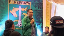 Candra Wahyudi, manajer Persebaya. (Bola.com/Aditya Wany)
