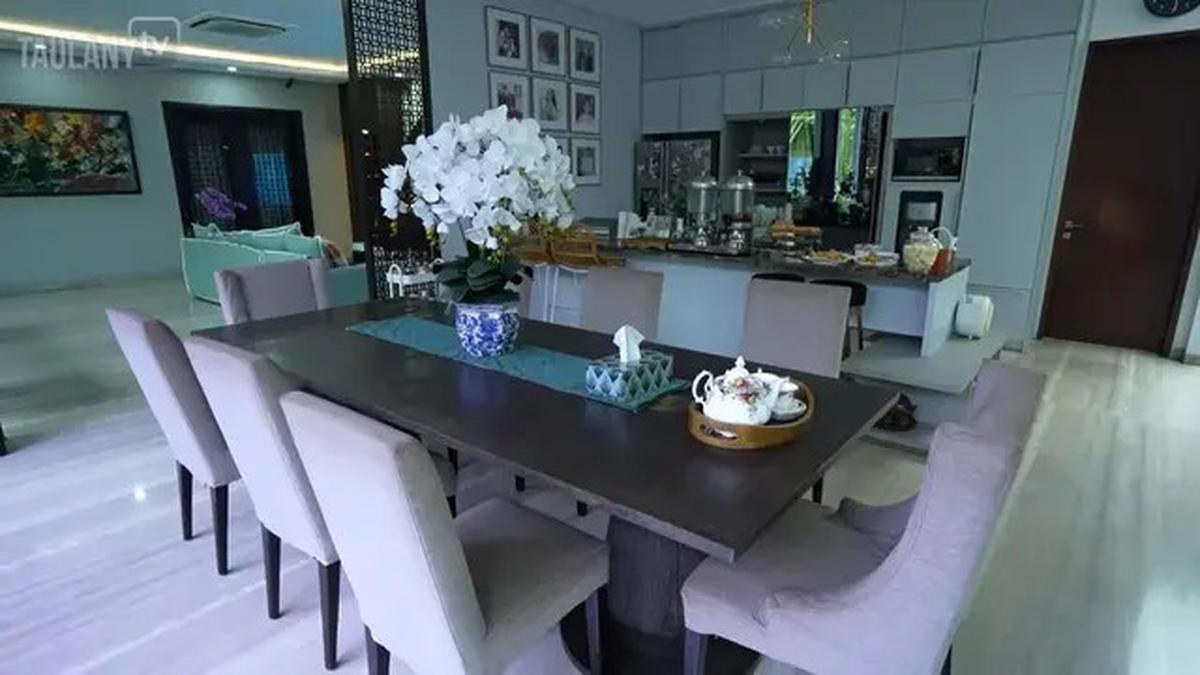Intip 6 Model Dapur Artis yang Mewah dan Elegan di 2025, Referensi Hunian Berkelas