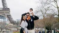 Ayu Anjani dan keluarga kecilnya (Sumber: Instagram/real.ayuanjani)