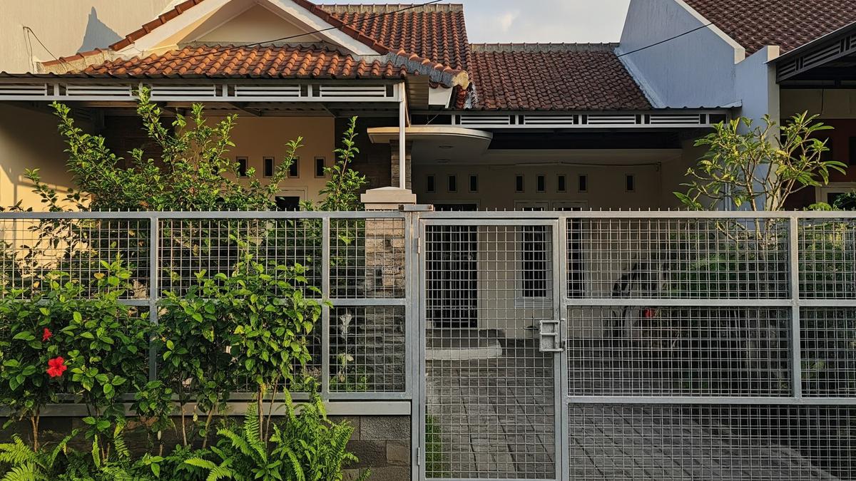 8 Desain Pagar dengan Material Sulit Dipanjat Ular, Aman untuk Hunian Tropis