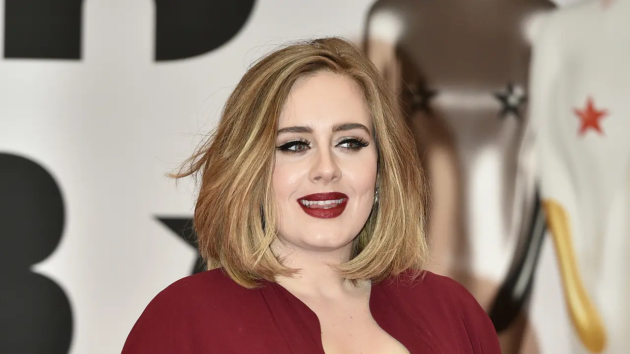 [Bintang] Adele