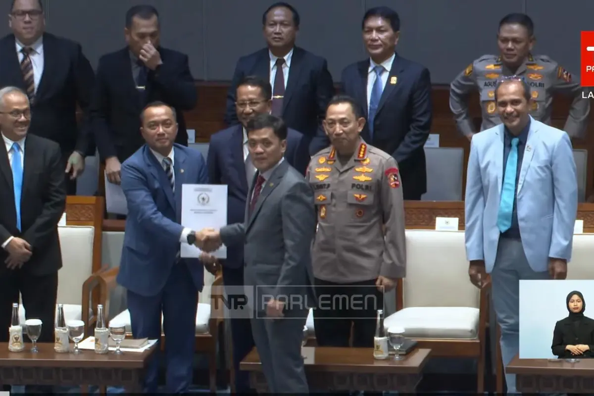RUU Polri Direvisi, Kapolri Bisa Menjabat Lebih Lama
