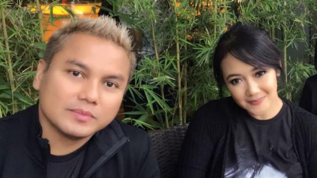 Rheina Ipeh dan suaminya, Findo Purwono (Instagram/ @rheina_findo)