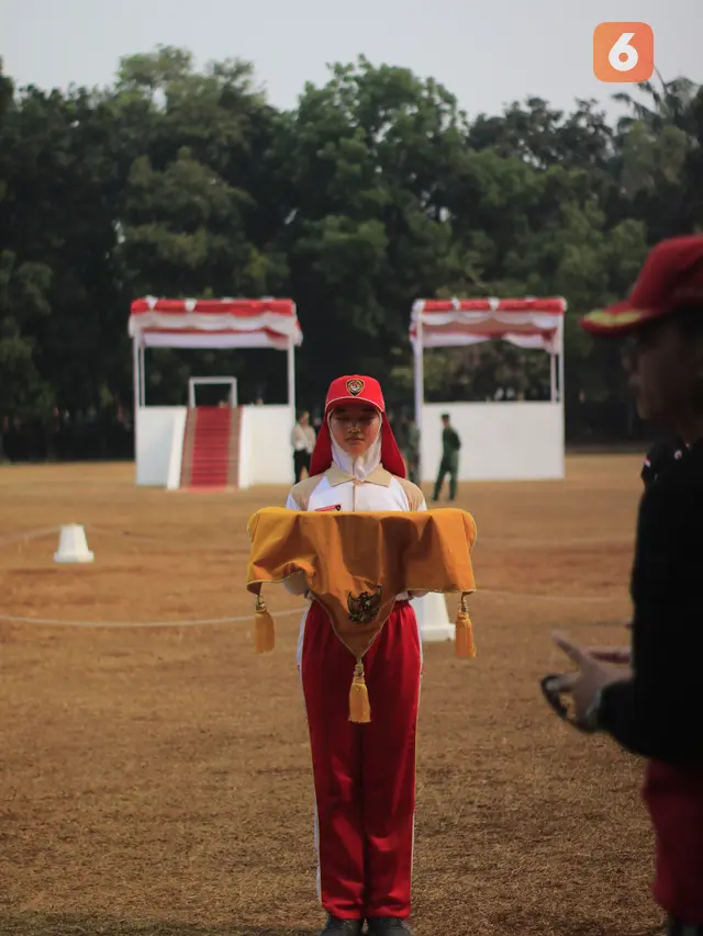 Paskibraka, Paskibraka 2019, Paskibraka Nasional 2019, Pembawa Baki 2019, Pembawa Baki Paskibraka Nasional 2019, Salma El Mutafaqqiha Putri Achzaabi
