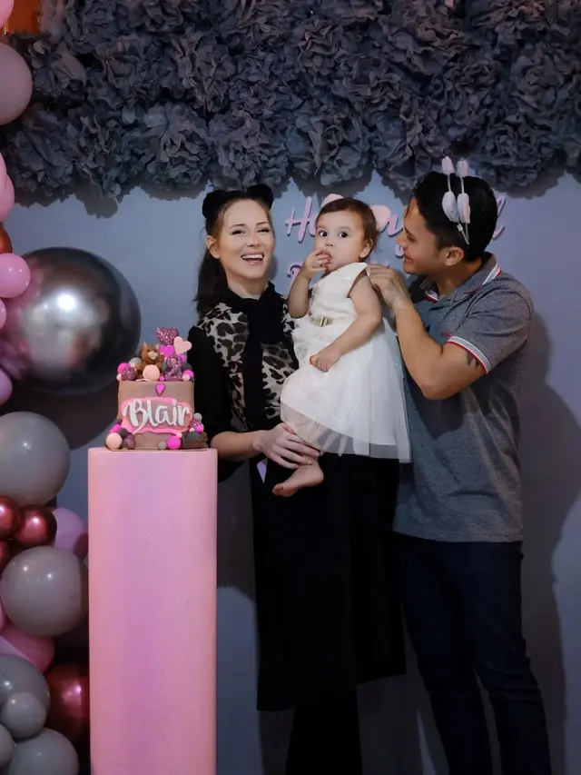 Randy Pangalila bersama anak (Instagram/randpunk)