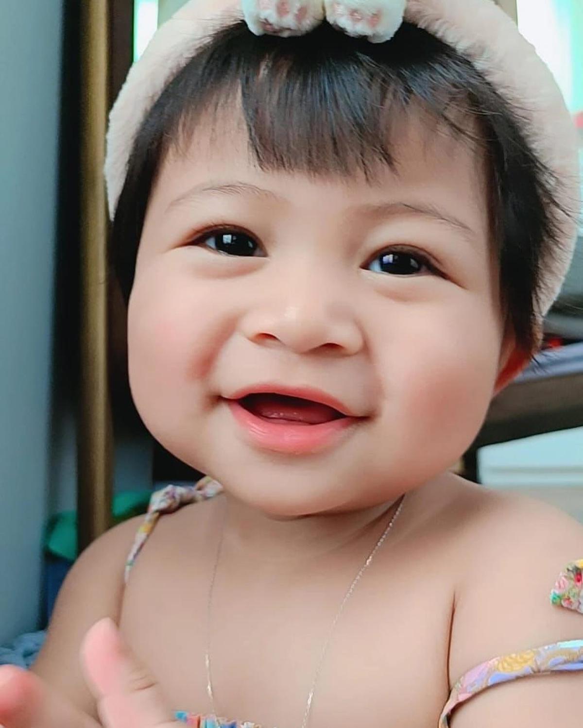 Dipanggil si Pulen, Ini 7 Potret Terbaru Lily Anak Nagita Slavina dan Raffi Ahmad yang Gemesin Banget