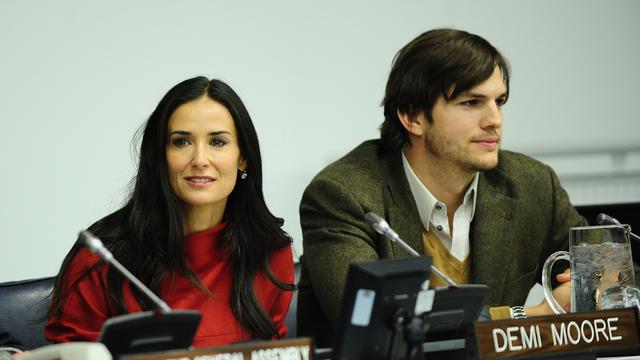 [Bintang] Demi Moore - Ashton Kutcher