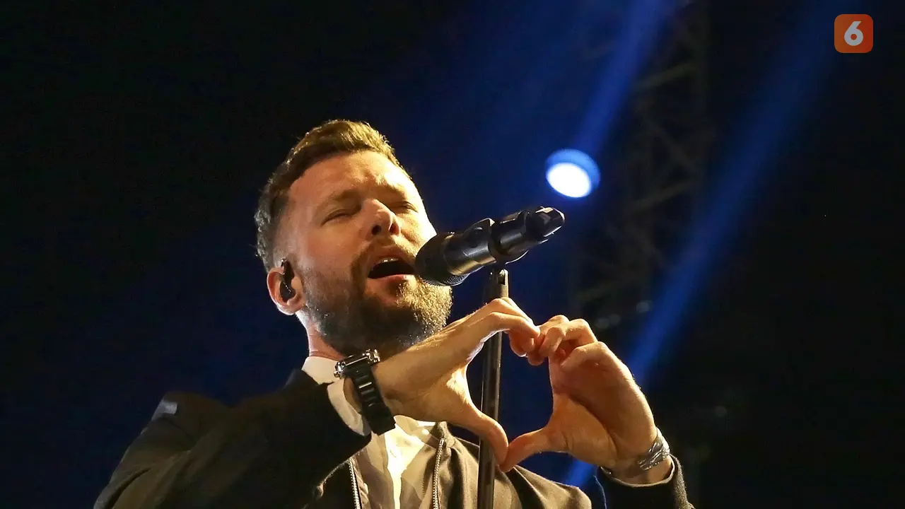 [Fimela] Calum Scott Prambanan Jazz Festival 2019