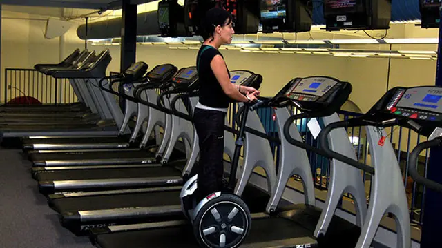 Enggak Jadi Sehat, Ini 6 Kelakuan Orang di Tempat Gym yang Kocak
