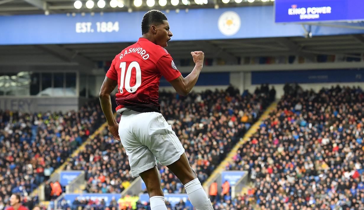 1. Marcus Rashford (Manchester United) -  Rashford menggunakan nomor punggung 10 pada musim 2018-2019. Ia menjadi andalan di lini depan skuat Setan Merah. (AFP/Ben Stansall)