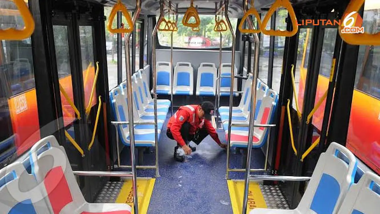 busway-jokowi-5-140205.jpg
