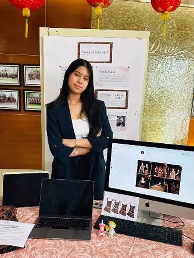 7 Potret Almira Yudhoyono Gelar Pameran Baju Batik Ini Tuai Banyak Pujian