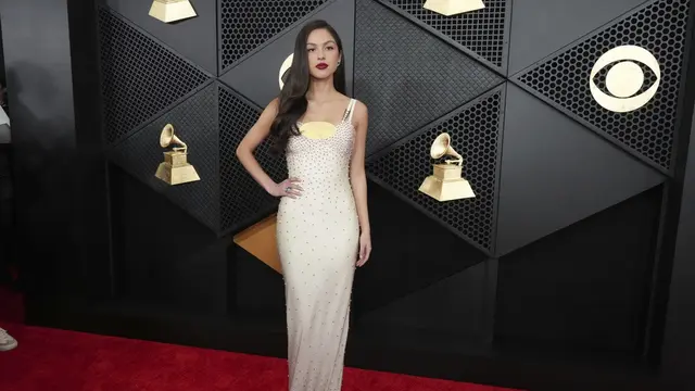 Olivia Rodrigo di Grammy Awards 2024. (Jordan Strauss/Invision/AP)