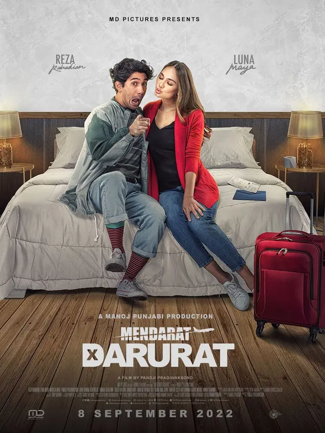 Poster film Mendarat Darurat. (Foto: Dok. Instagram @mdpictures_official)