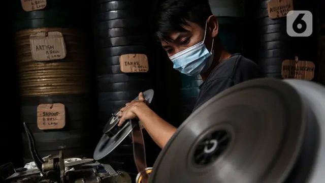 Nasib Penyewaan Film Seluloid 35mm untuk Layar Tancap