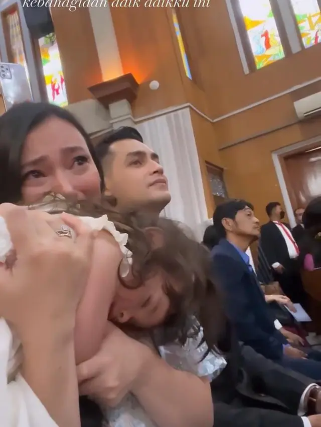 Momen Haru Bahagia Asmirandah Lihat Jessica Mila Menikah