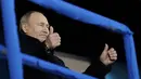 Presiden Rusia Vladimir Putin menghadiri upacara pembukaan Olimpiade Musim Dingin 2022 di Stadion Olimpiade, Beijing, Jumat (4/2/2022). Selain menghadiri pembukaan Olimpiade Musim Dingin, Putin juga melakukan pembicaraan bilateral dengan Presiden China Xi Jinping. (AP Photo/Sue Ogrocki)