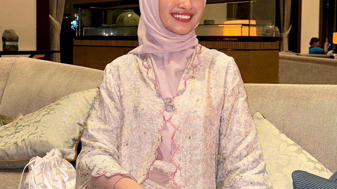 7 Potret Terbaru Puteri Modiyanti 'Anak' Tommy Soeharto yang Kini Berhijab, Paras Makin Cantik